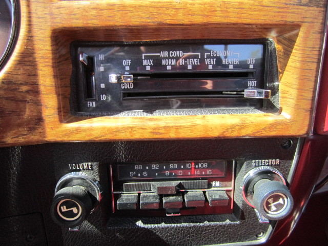 Radios/1973-1977_GM_AM_FM_Radio.jpg