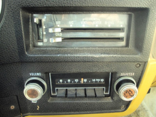 1973-1977_GM_DELCO_AM_Radio.jpg
